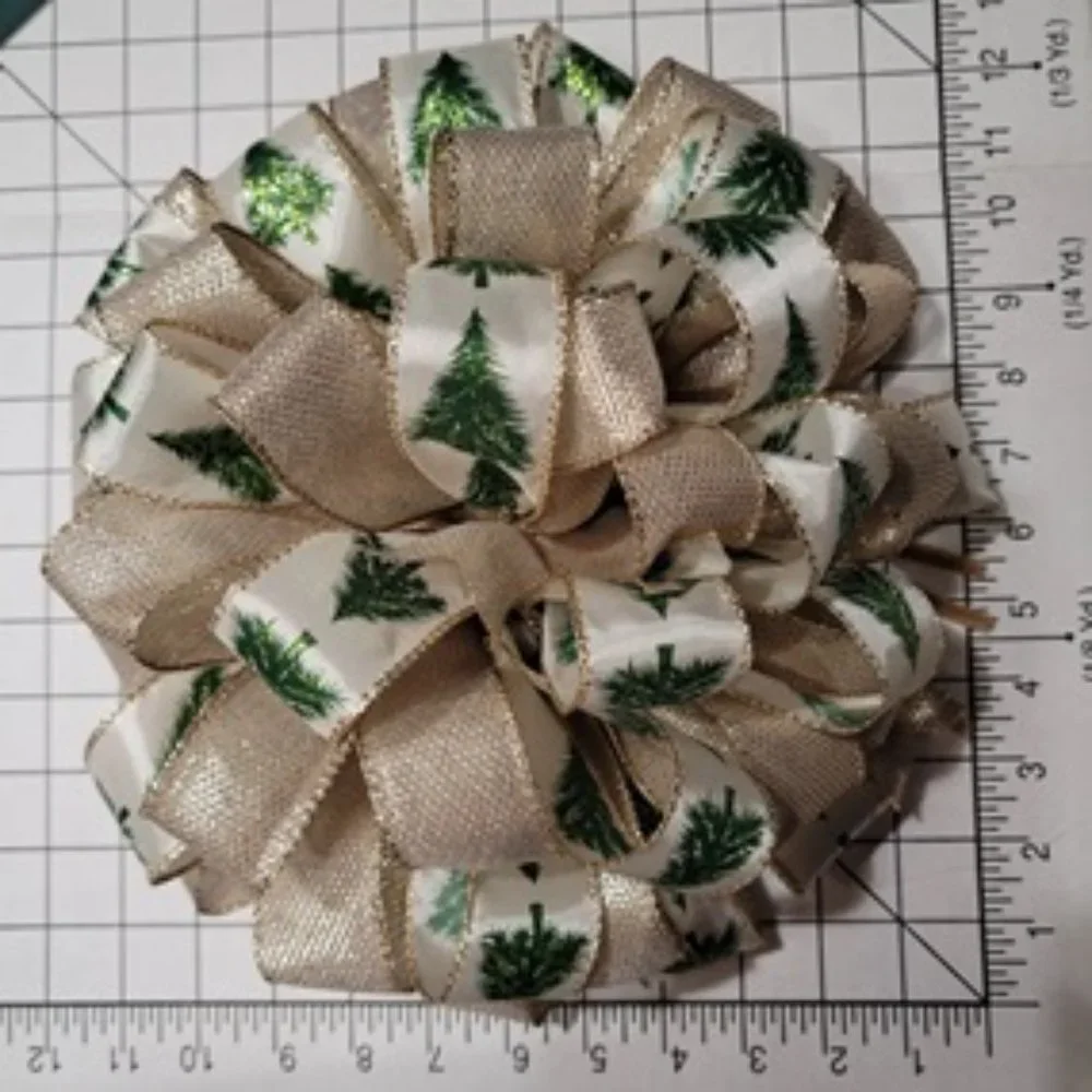 Christmas Tree‎ Bow Topper, Christmas Tree & Gold Ribbon 44 Loop Tree Topper Bow